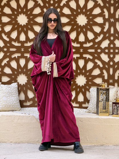 Velvet Kaftan – Statement Sleeves